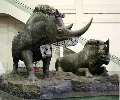 杭州雕塑廠家分享：雕塑應該怎么設計呢？